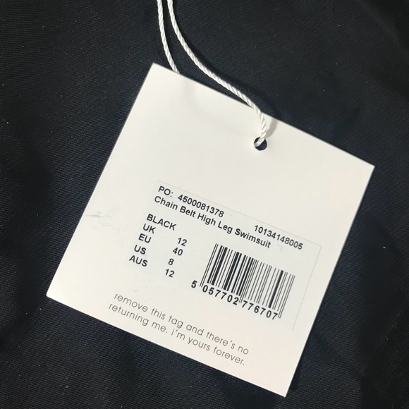 One piece - Picture 2 of 5